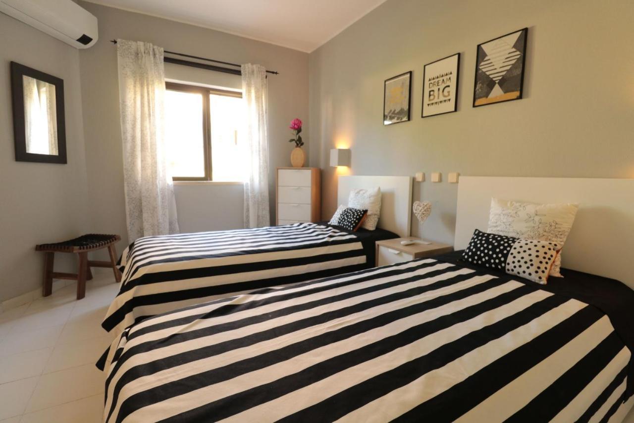Lovelystay - Cozy 1Br Flat In Alvor With Ac And Balcony Exteriör bild