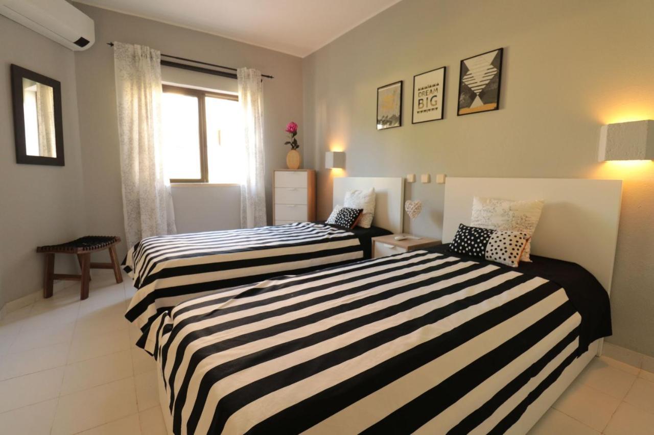 Lovelystay - Cozy 1Br Flat In Alvor With Ac And Balcony Exteriör bild