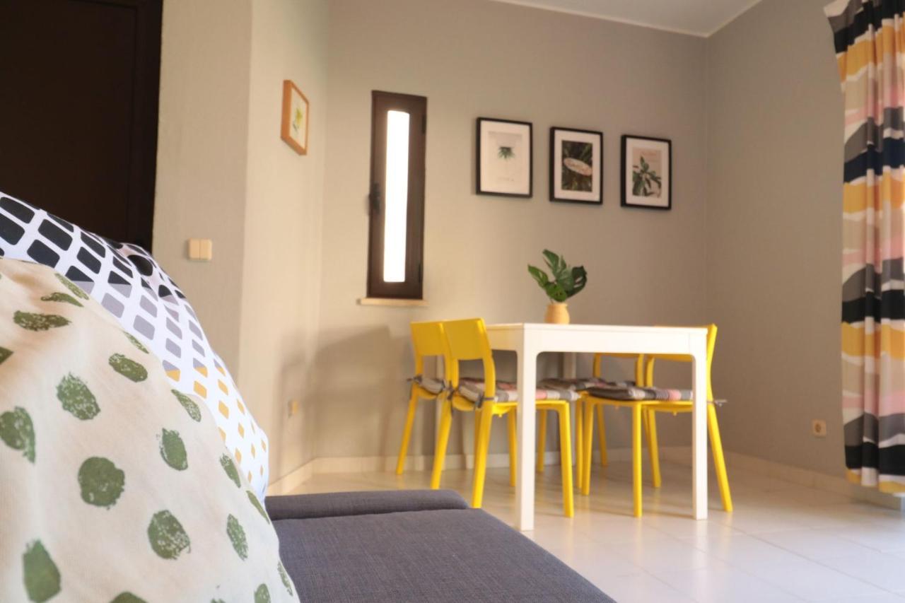 Lovelystay - Cozy 1Br Flat In Alvor With Ac And Balcony Exteriör bild