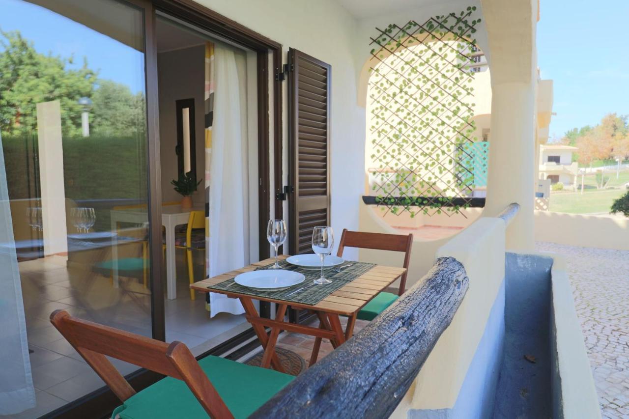 Lovelystay - Cozy 1Br Flat In Alvor With Ac And Balcony Exteriör bild