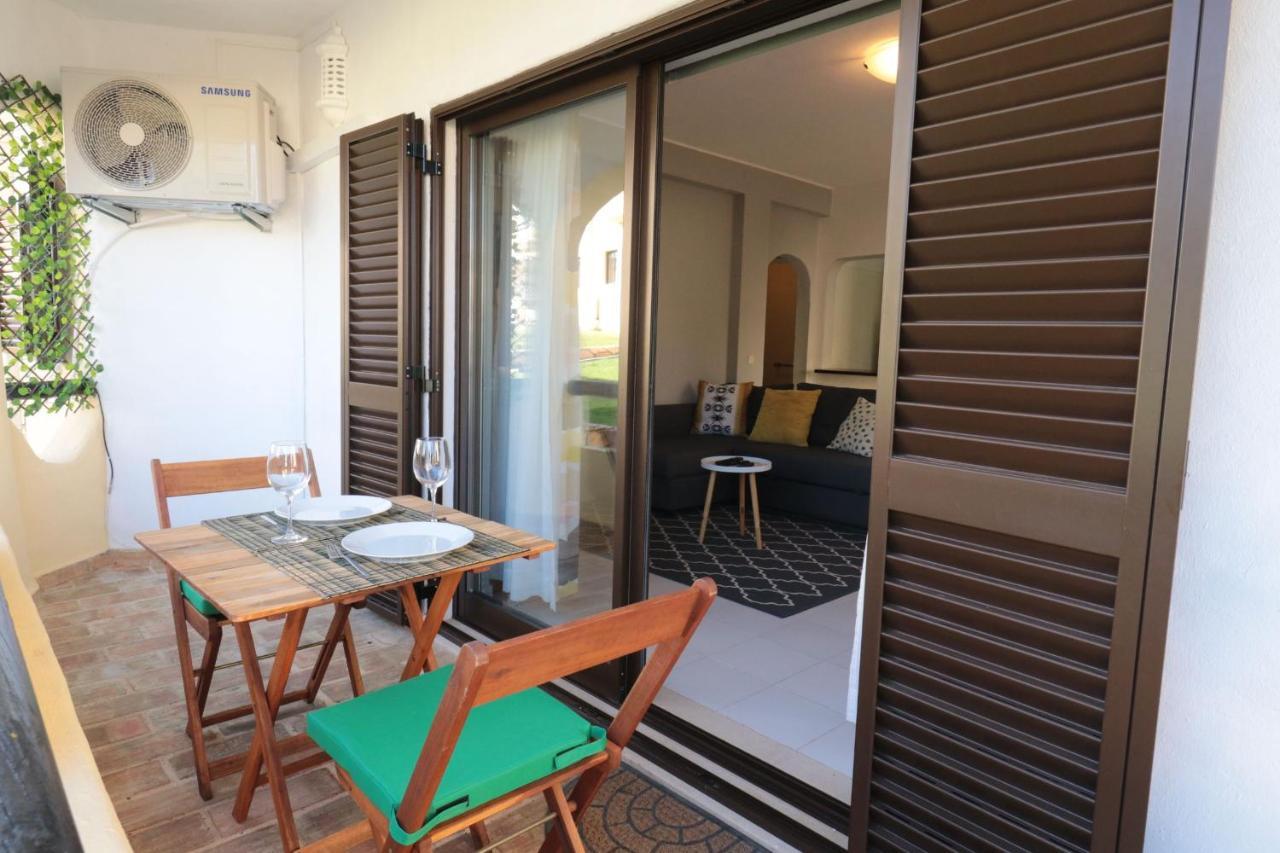 Lovelystay - Cozy 1Br Flat In Alvor With Ac And Balcony Exteriör bild