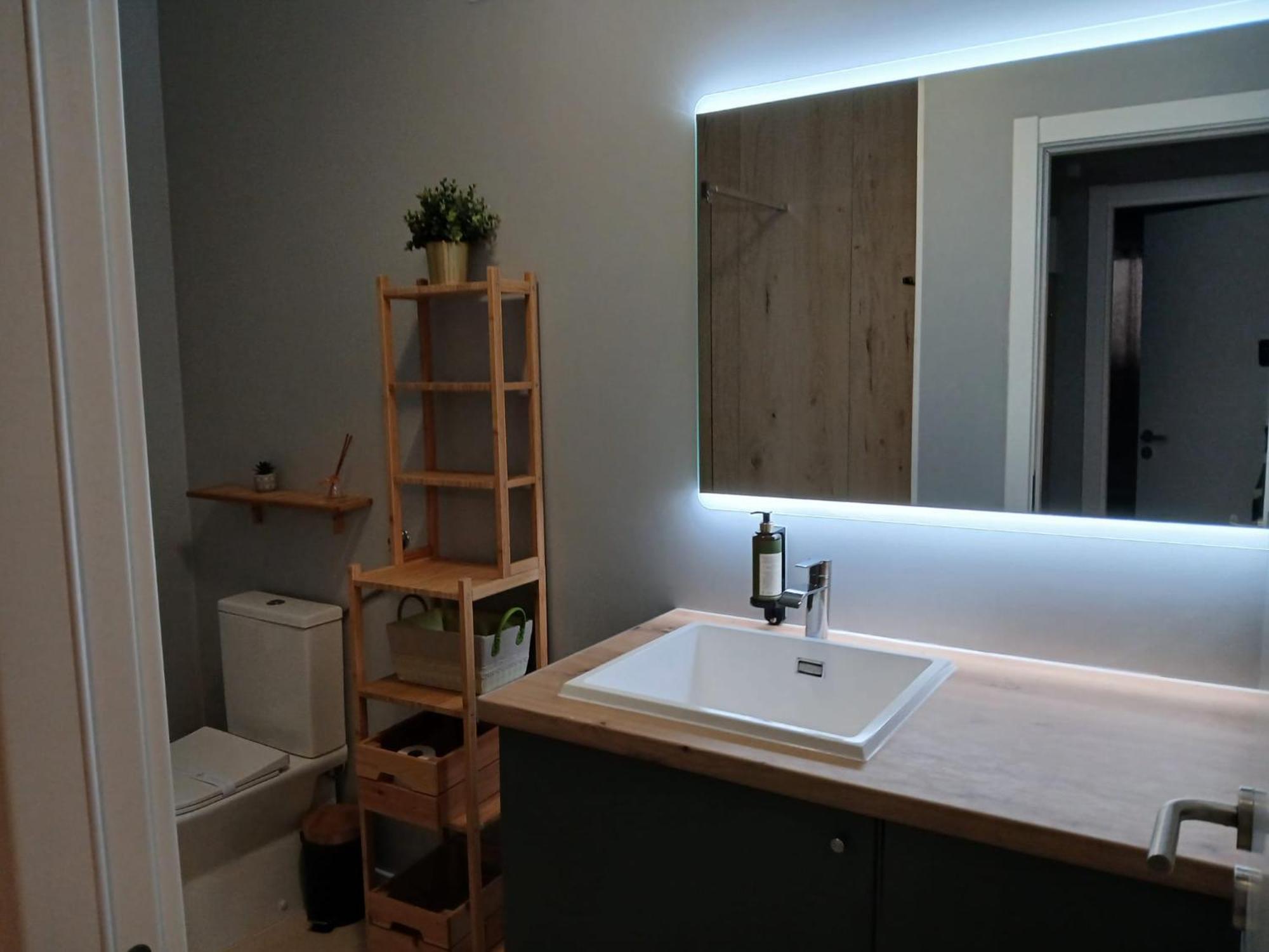 Lovelystay - Cozy 1Br Flat In Alvor With Ac And Balcony Exteriör bild